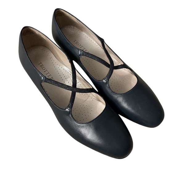 Trotters Jamie Mary Jane Dark Navy Blue Leather Pumps Size 10 - Picture 1 of 14